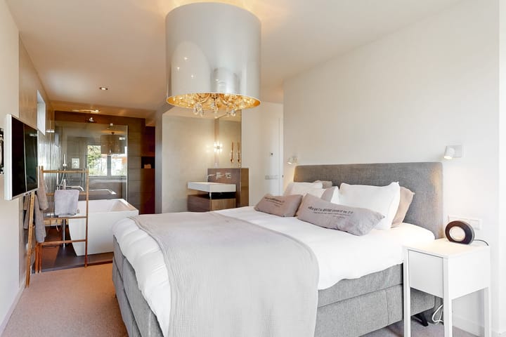 Foto 24 van Robert Stolzhof 120