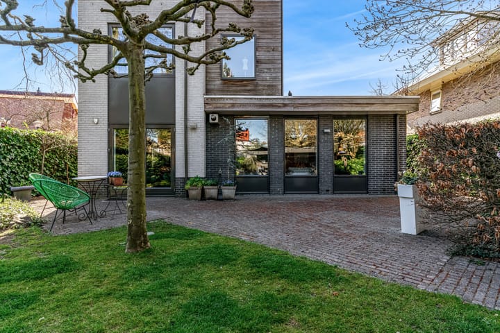 Foto 44 van Robert Stolzhof 120