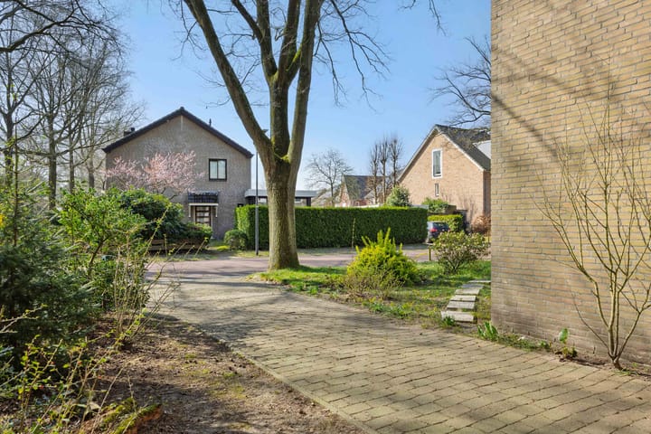 Foto 38 van Eikenburglaan 24