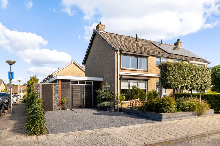 Foto 22 van Jhr Mr A F de Savornin Lohmanstraat 43