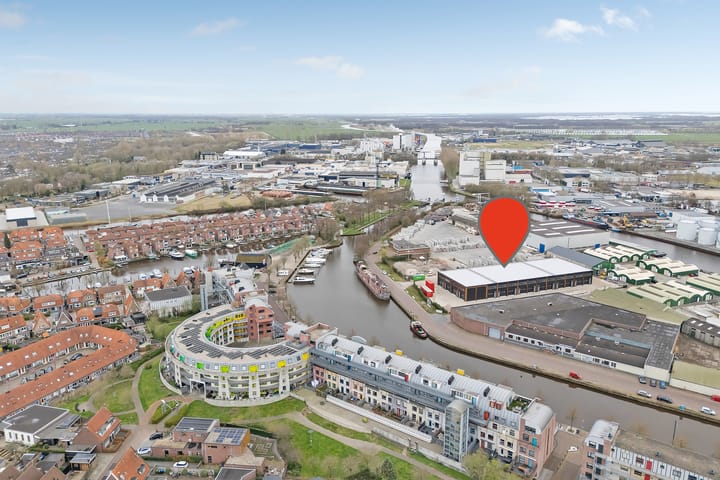 Photo 2 of J. van den Boschkade 6-26