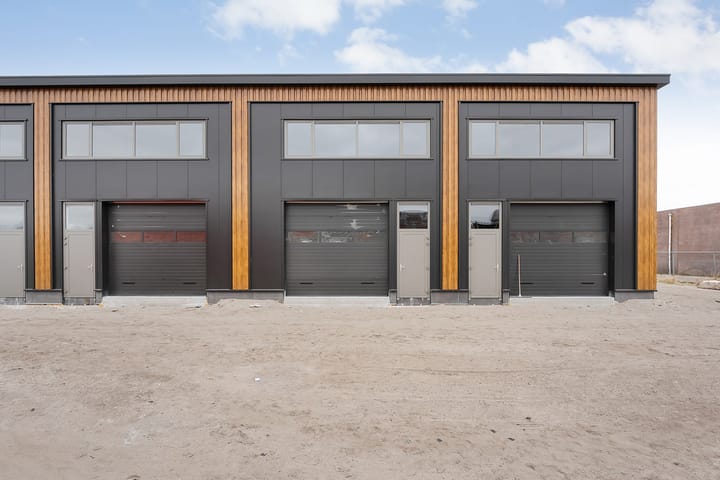 Photo 8 of J. van den Boschkade 6-26