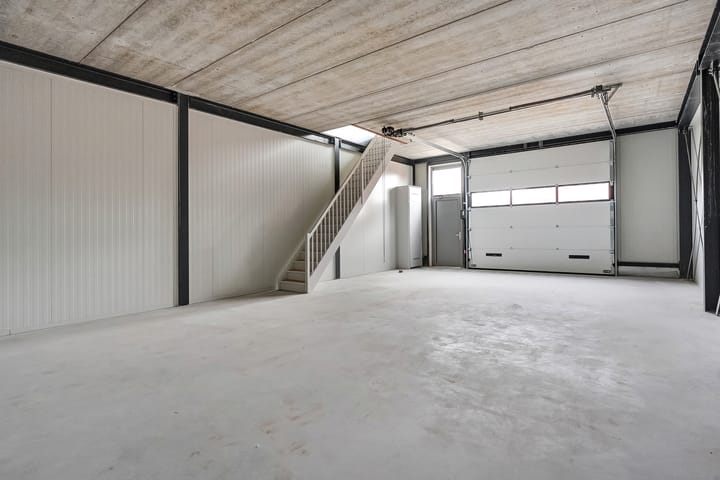 Photo 11 of J. van den Boschkade 6-26