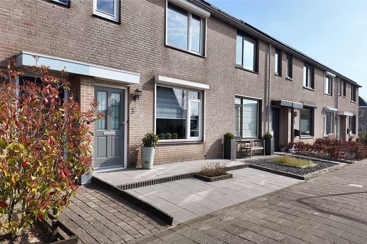 Photo 1 of Hoornbloemstraat 3