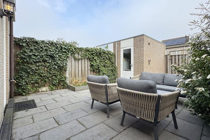 Photo 6 of Hoornbloemstraat 3