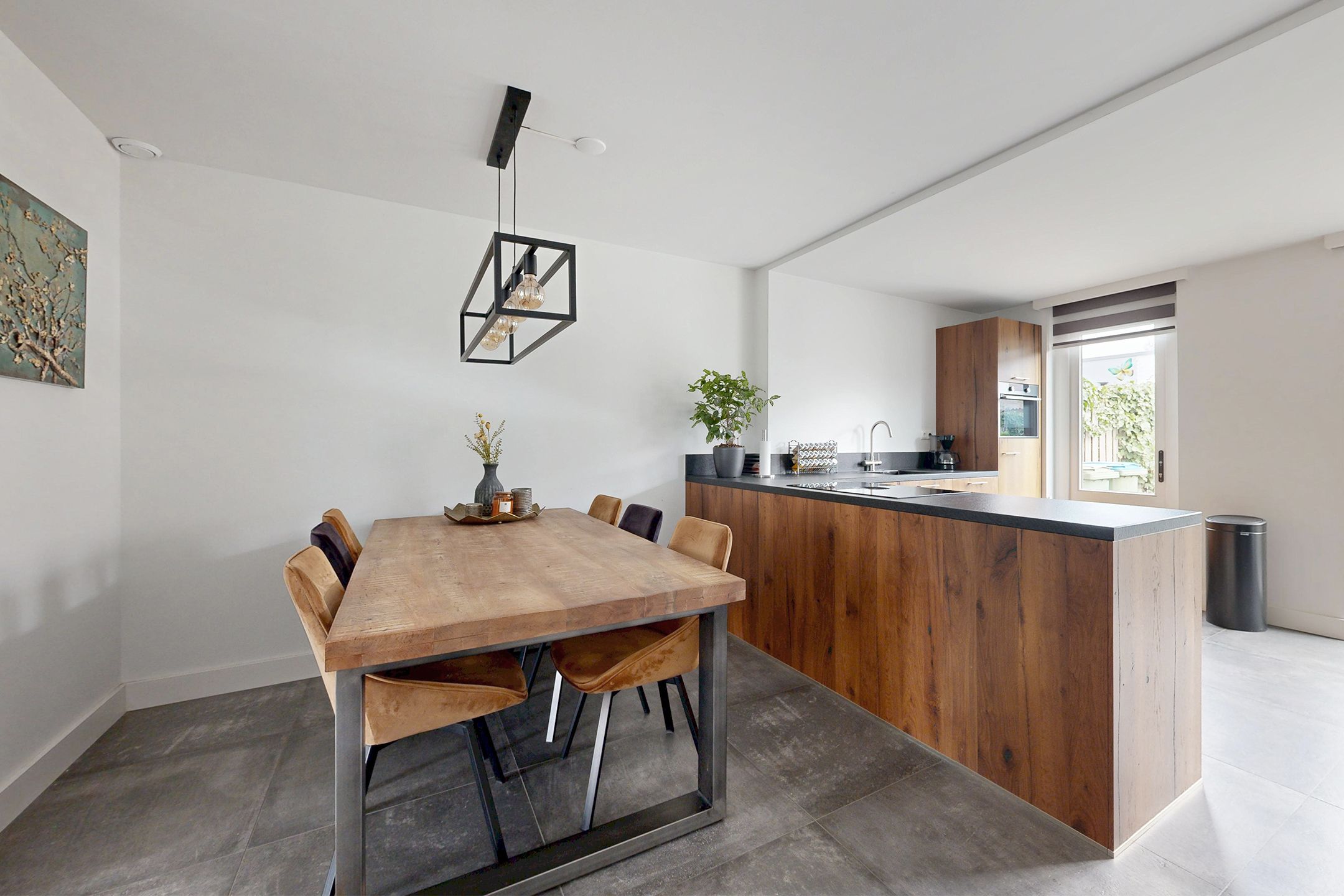 Photo 21 of Hoornbloemstraat 3