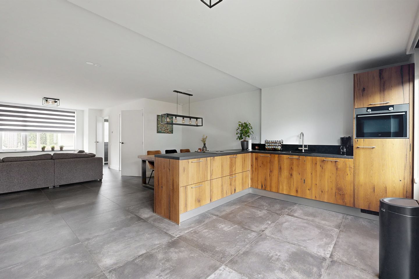 Photo 25 of Hoornbloemstraat 3