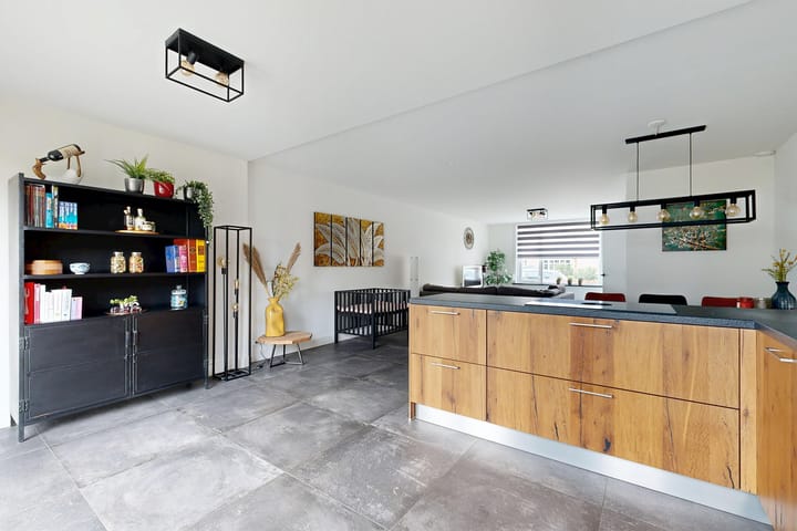 Photo 30 of Hoornbloemstraat 3