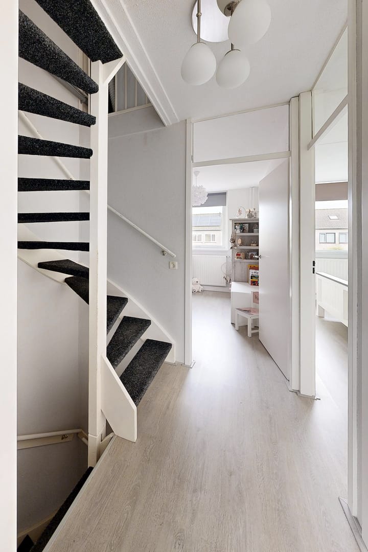 Photo 34 of Hoornbloemstraat 3