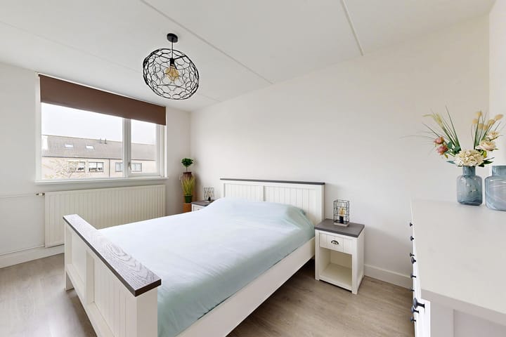 Photo 35 of Hoornbloemstraat 3