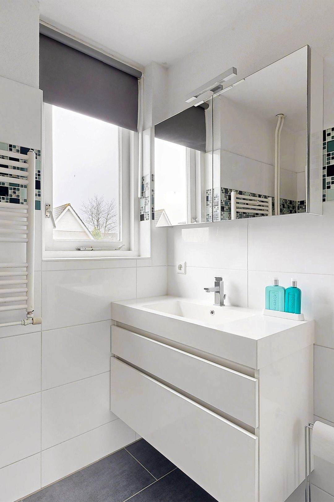 Photo 46 of Hoornbloemstraat 3