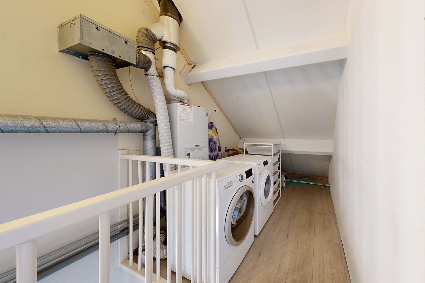 Photo 50 of Hoornbloemstraat 3