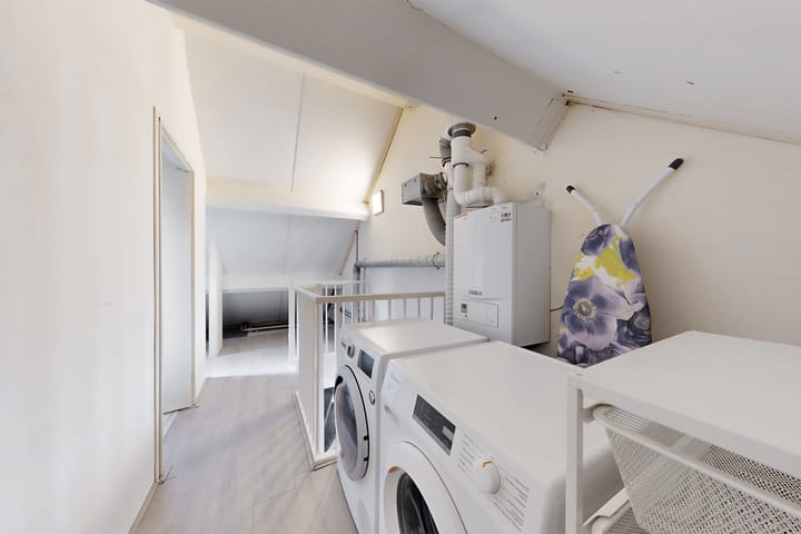 Photo 52 of Hoornbloemstraat 3