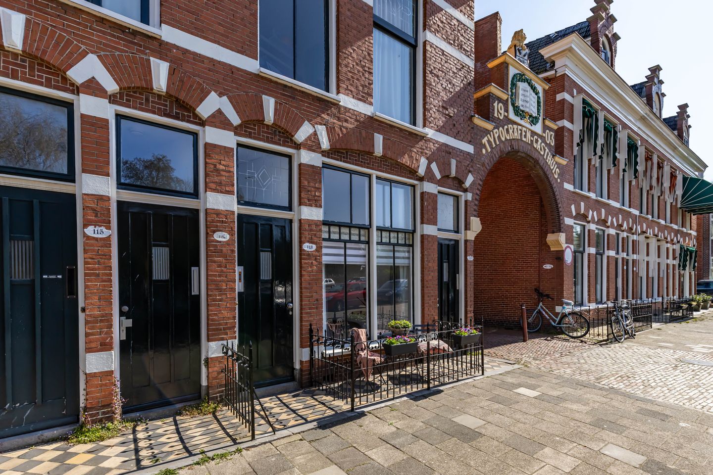 Foto 1 van Petrus Campersingel 113