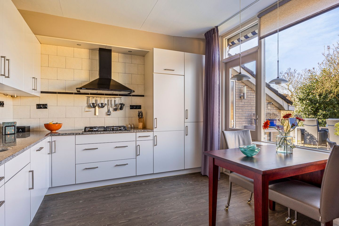 Foto 19 van Troelstrastraat 12