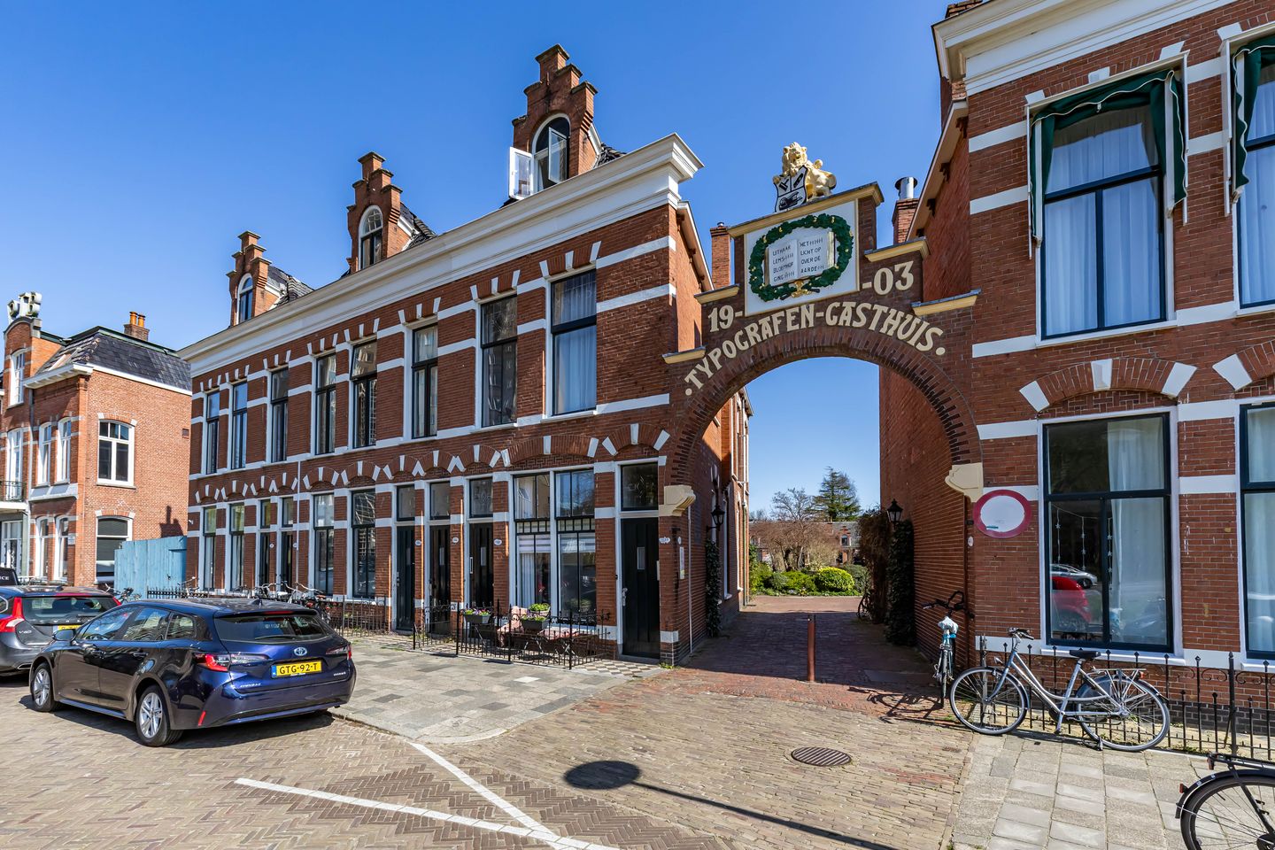 Foto 35 van Petrus Campersingel 113