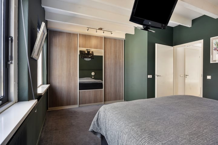 Foto 24 van Kerklaan 24