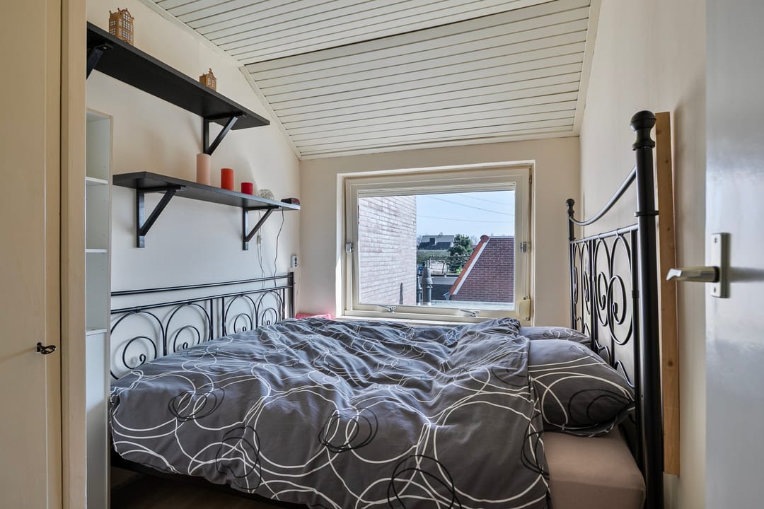 Photo 16 of Prof. Titus Brandsmastraat 9