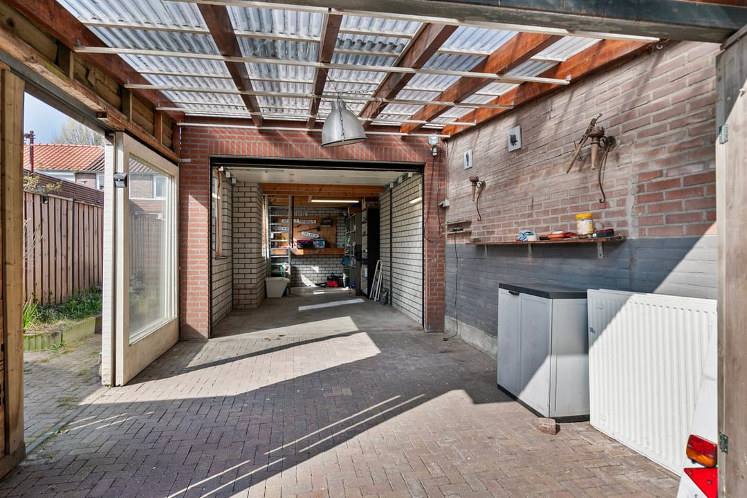 Photo 23 of Prof. Titus Brandsmastraat 9