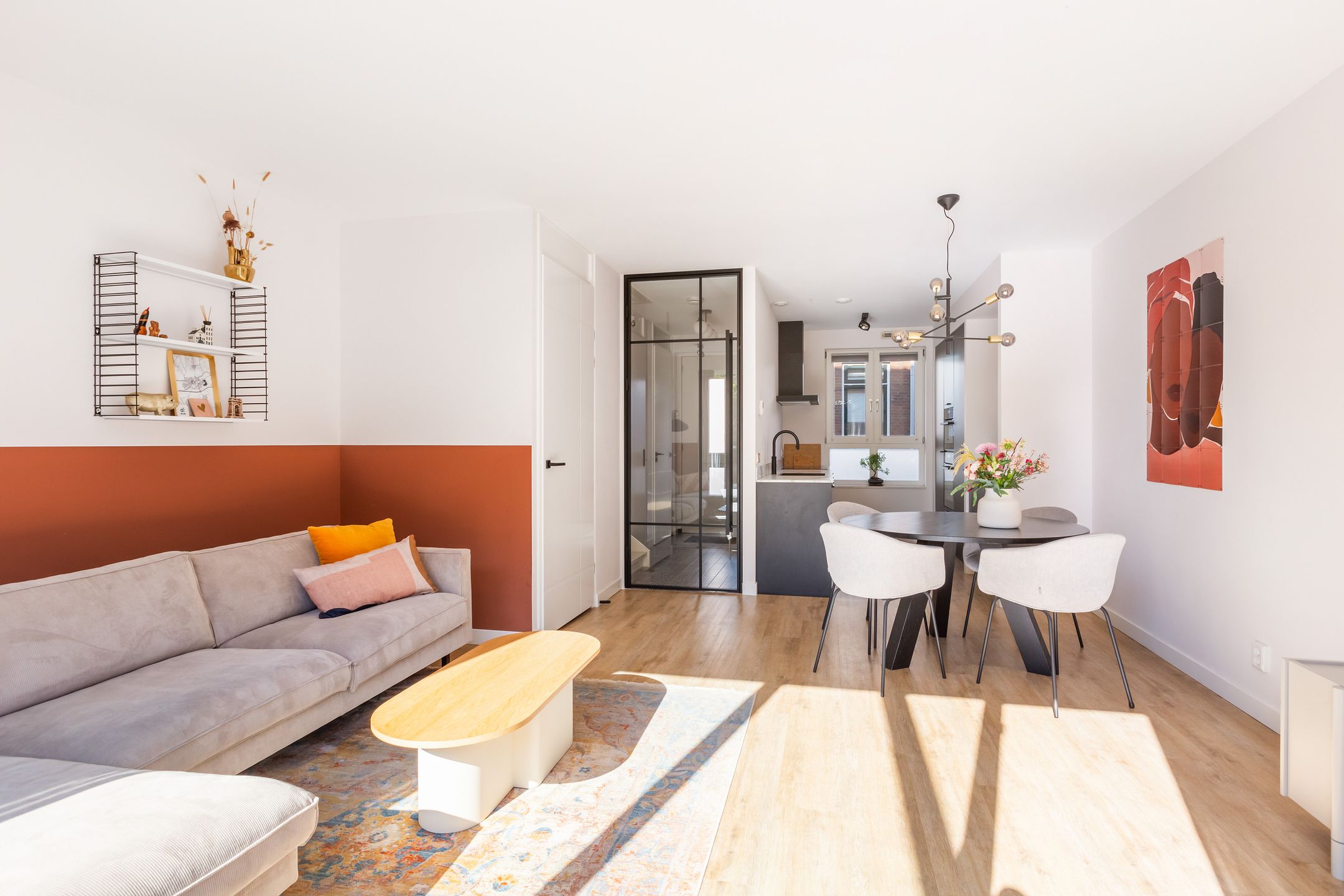 Foto 9 van Hogewalstraat 18-1