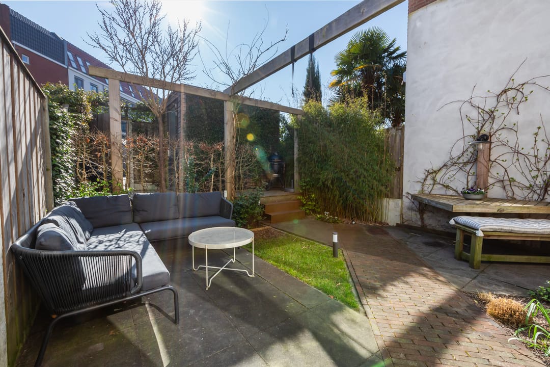 Foto 22 van Hogewalstraat 18-1