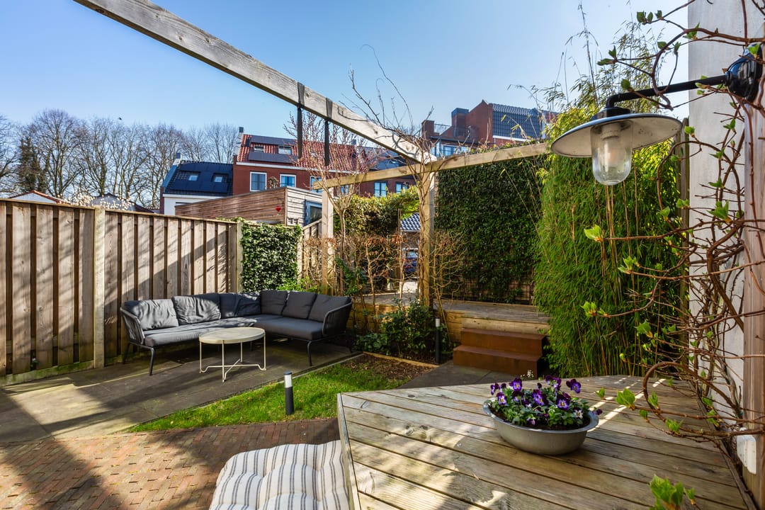 Foto 23 van Hogewalstraat 18-1