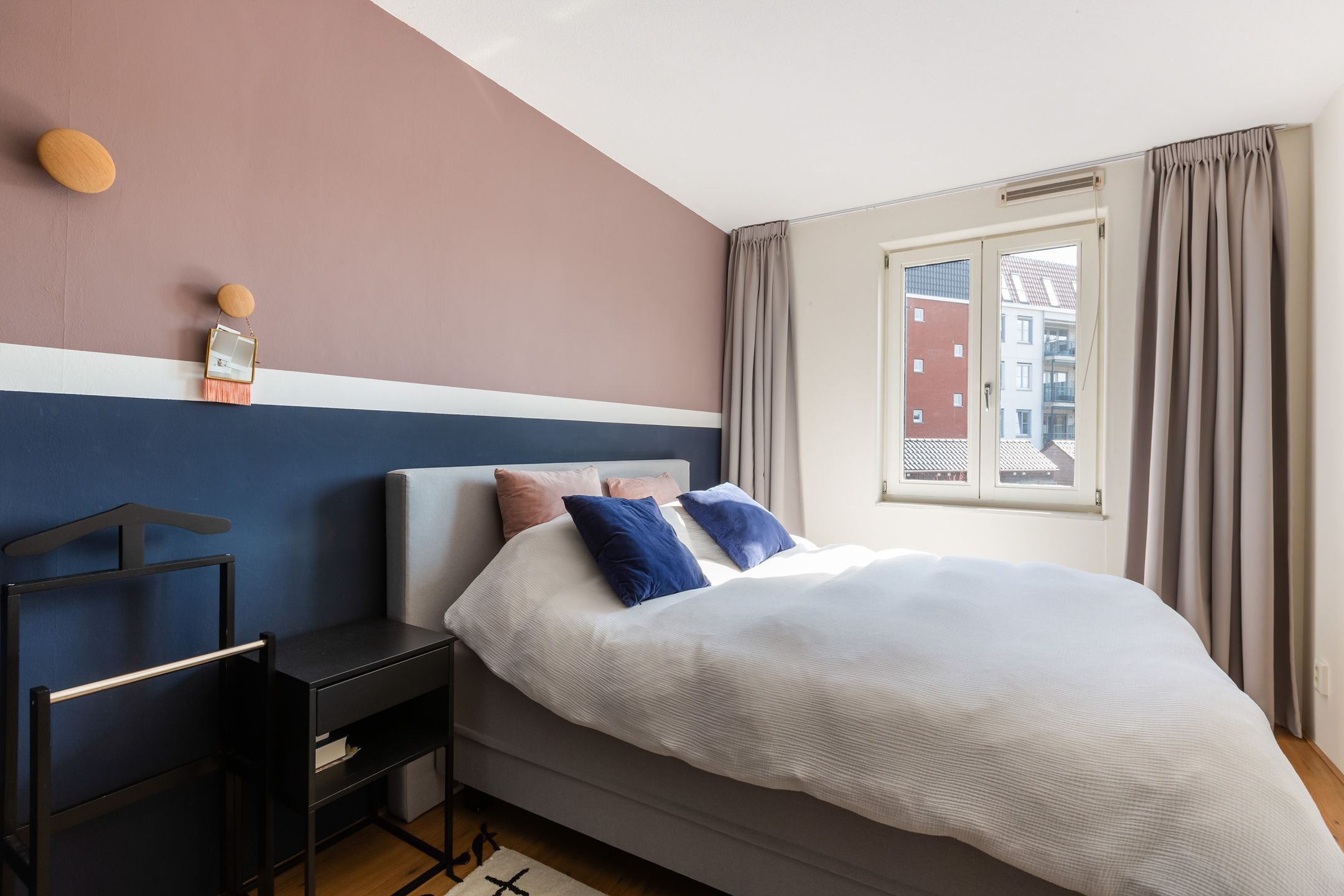 Foto 30 van Hogewalstraat 18-1