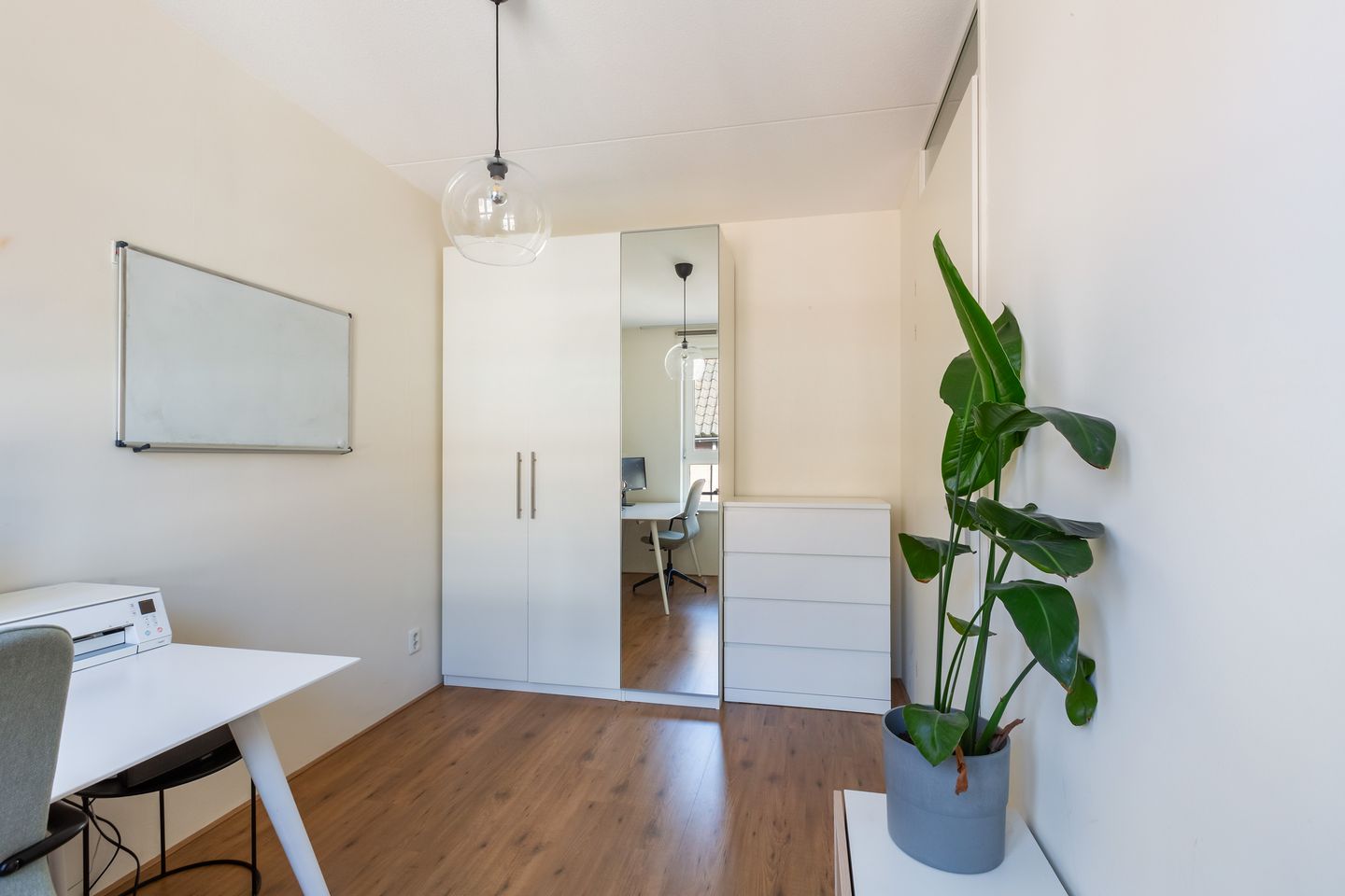 Foto 35 van Hogewalstraat 18-1