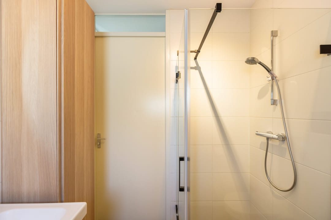 Foto 38 van Hogewalstraat 18-1