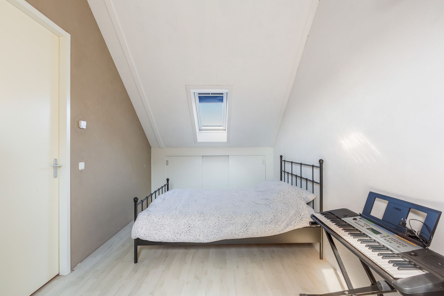 Foto 40 van Hogewalstraat 18-1