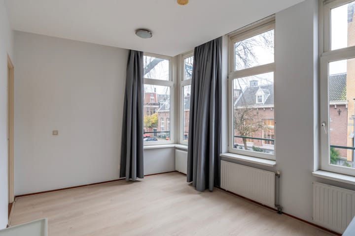 Foto 9 van C.P.Tielestraat 15-B