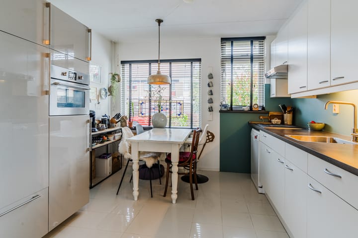 Foto 4 van Akelei 100