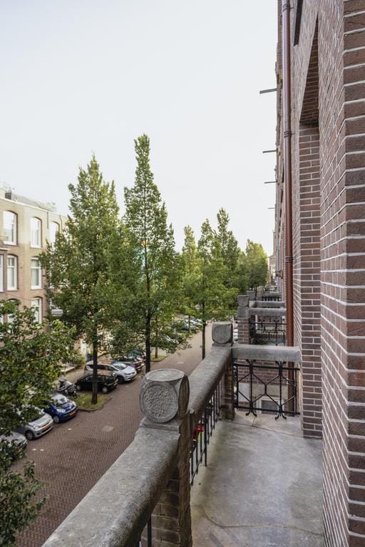 Photo 8 of Johannes Verhulststraat 159-B