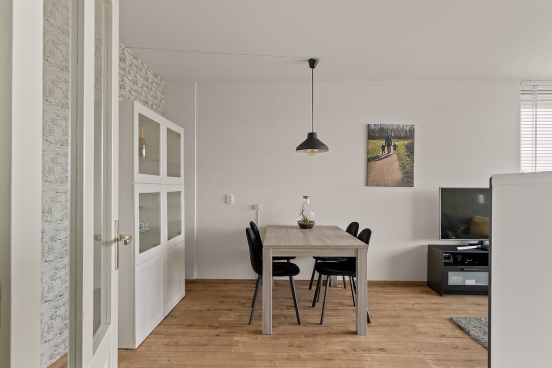 Photo 8 of Middenwetering 301