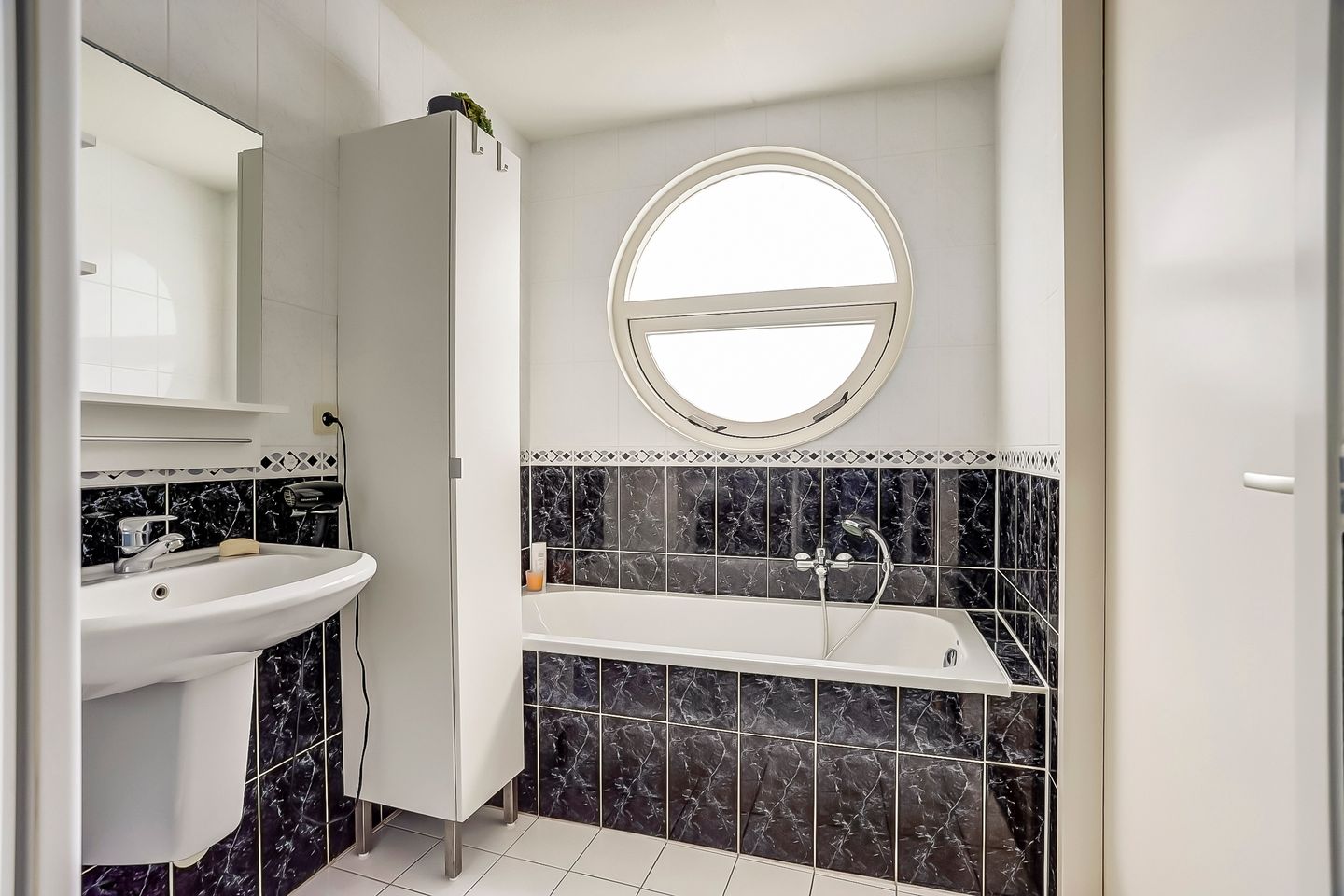 Photo 5 of Brouwerstraat 57-A