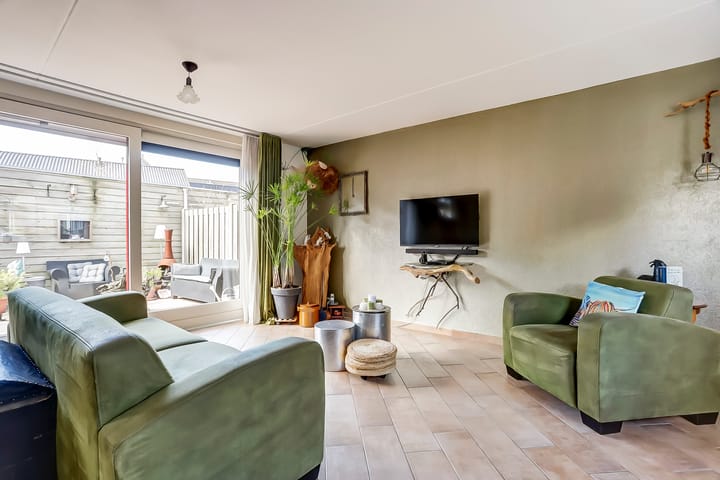 Photo 12 of Brouwerstraat 57-A