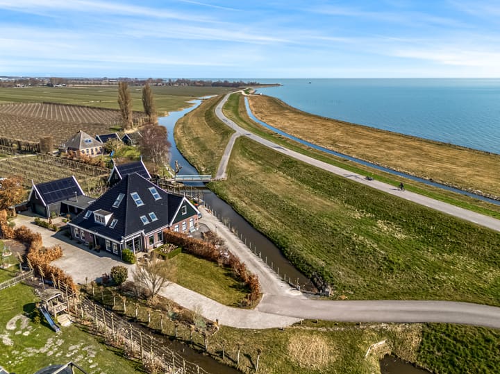 Zuiderdijk 36