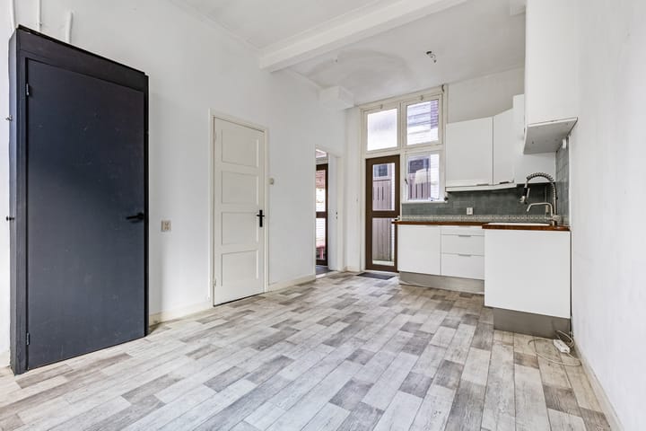 Photo 5 of Eerste Walstraat 26