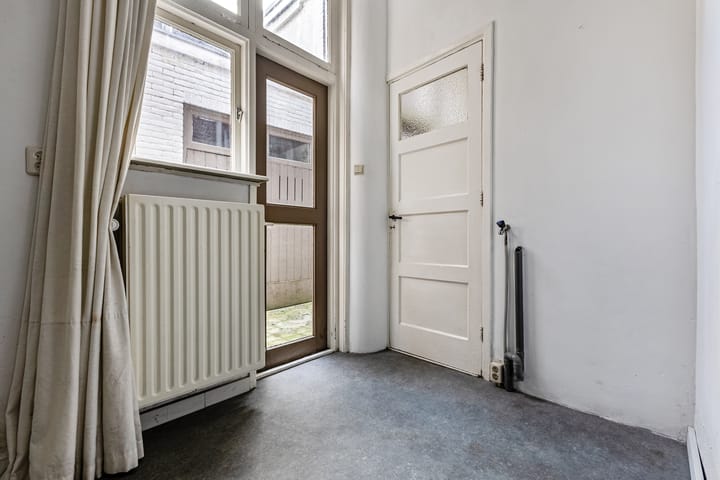 Photo 13 of Eerste Walstraat 26