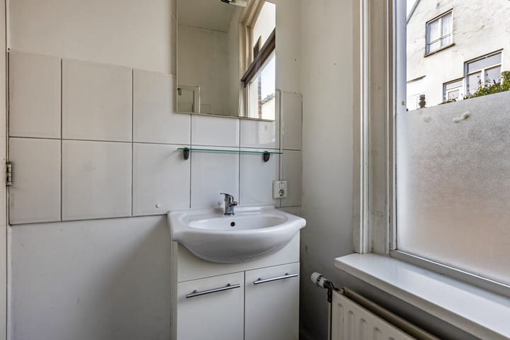 Photo 15 of Eerste Walstraat 26