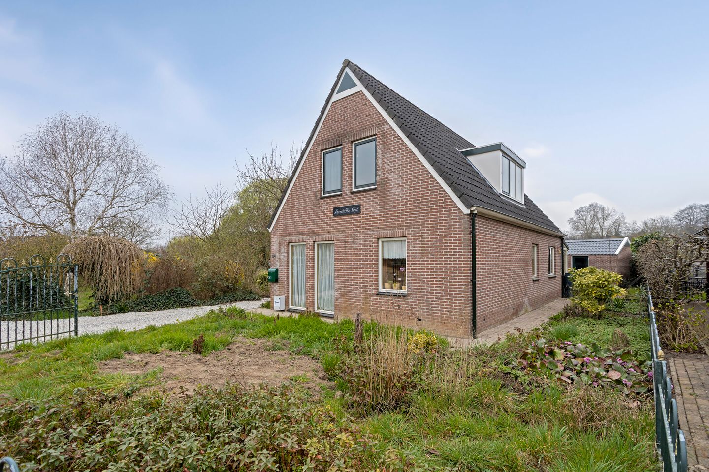 Photo 4 of Waalbandijk 24