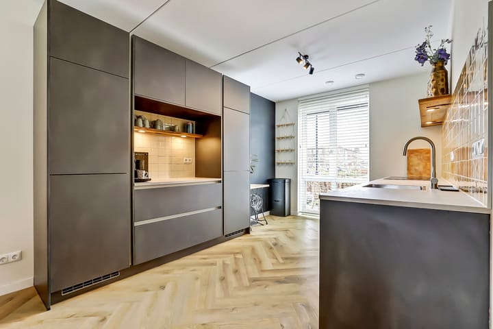 Foto 12 van Giorgio Vasaristraat 7