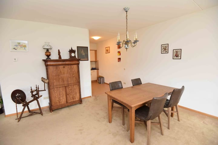 Foto 16 van Burgemeester Weertslaan 8