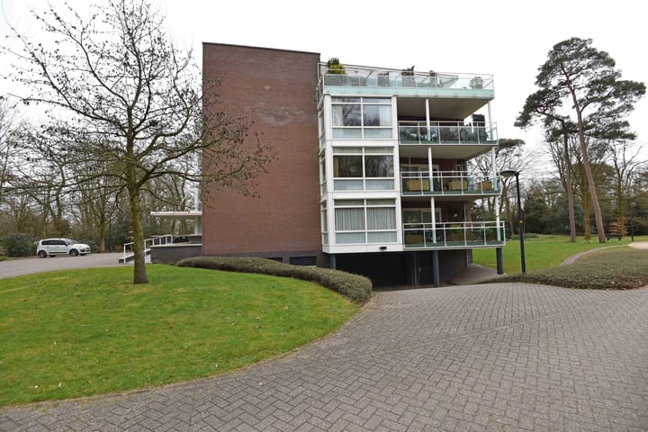 Foto 30 van Burgemeester Weertslaan 8