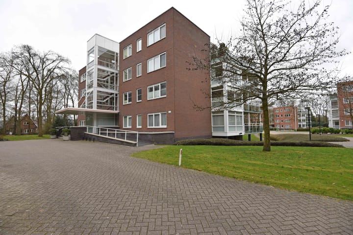 Foto 33 van Burgemeester Weertslaan 8