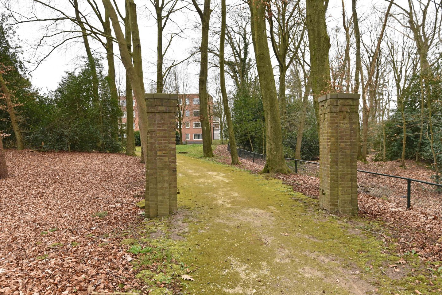 Foto 34 van Burgemeester Weertslaan 8