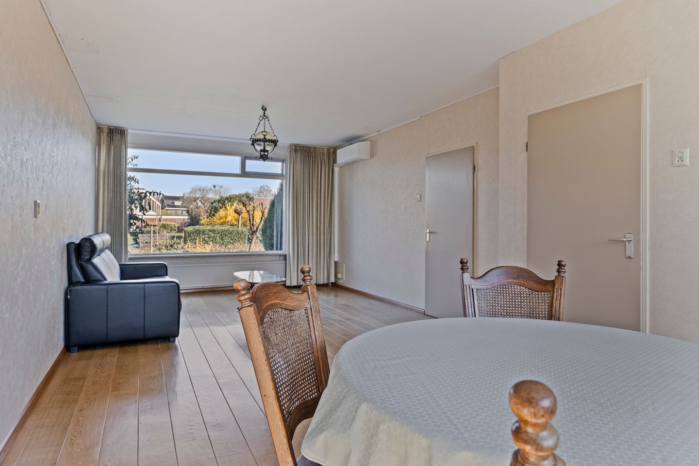 Photo 4 of Tubantenstraat 1