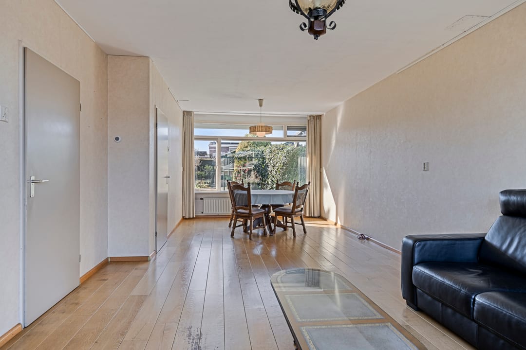 Photo 7 of Tubantenstraat 1