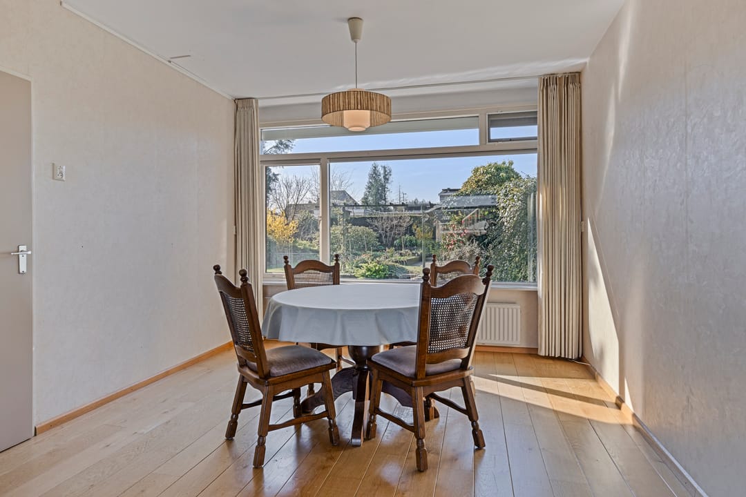 Photo 8 of Tubantenstraat 1