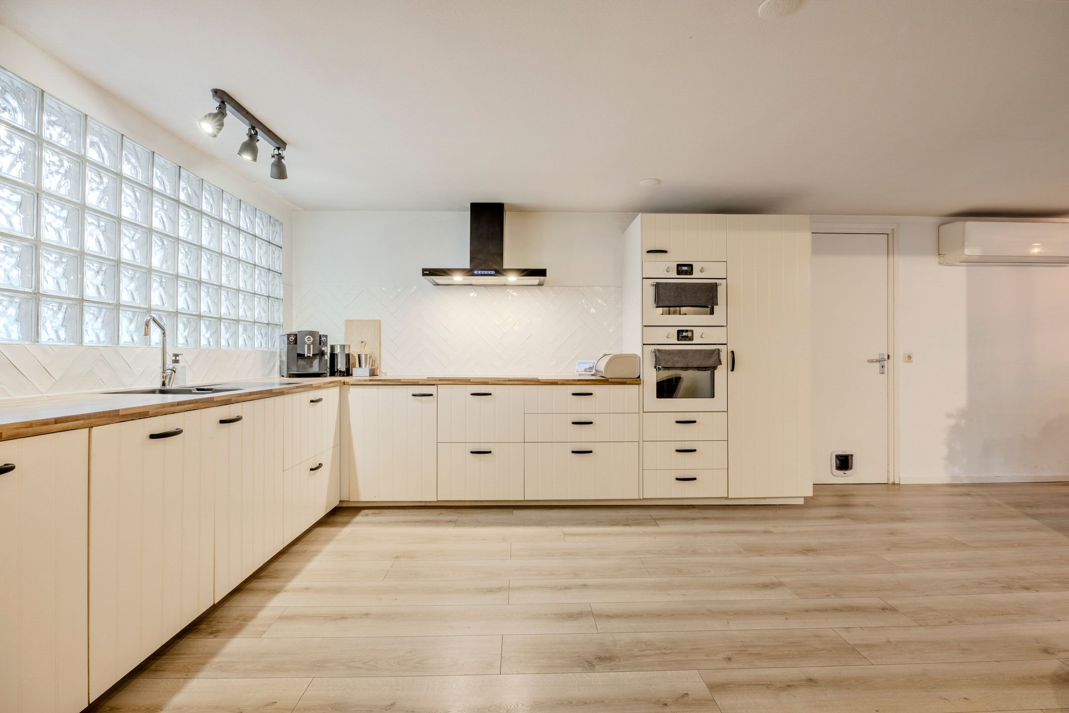 Foto 15 van Prins Bernhardlaan 65